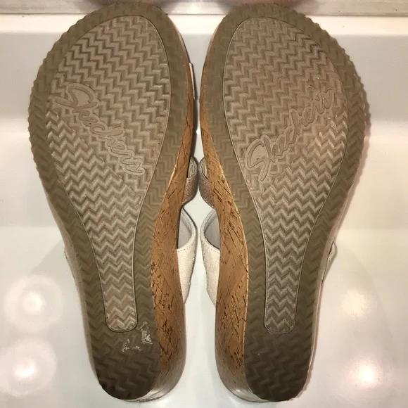 ❌SOLD❌ Skechers Luxe Foam Women’s Cali Sail Away Wedge Sandals - Picture 6 of 7